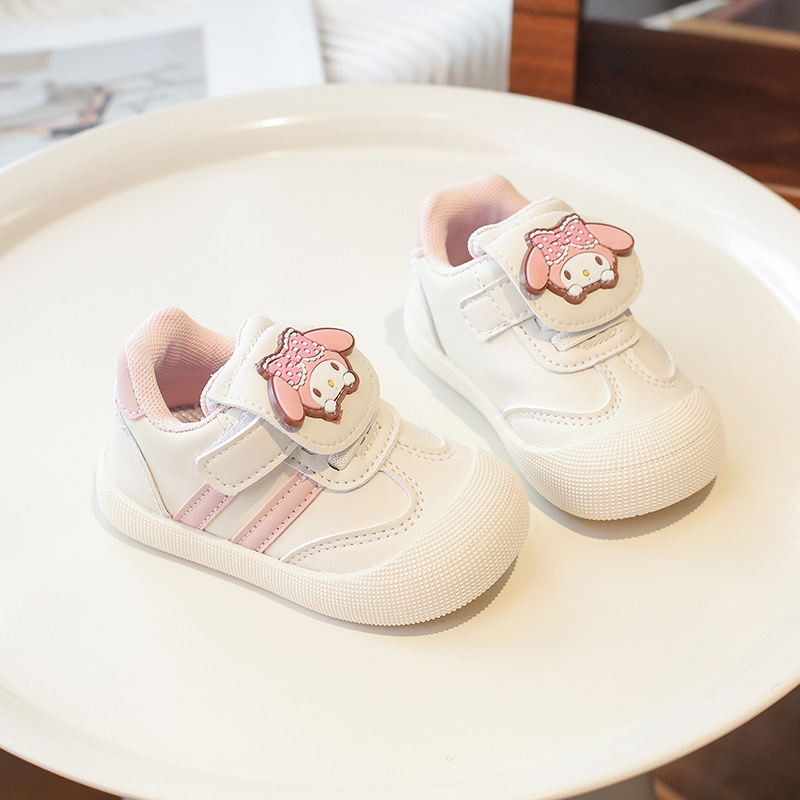 2024 otoño nuevos zapatos para bebés bebés niñas dibujos animados antideslizantes suela suave antipatas zapatos para niños pequeños al por mayor