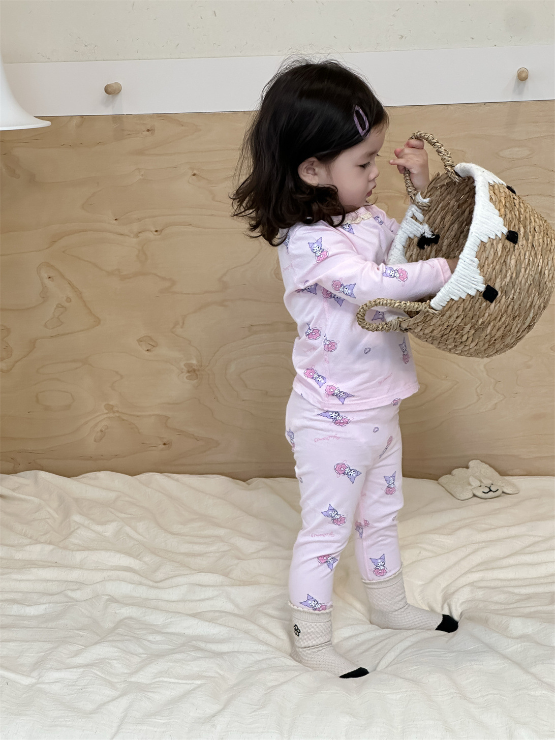 Conjunto de ropa infantil para otoño, estilo coreano, conjunto de dos piezas para niñas, pijamas de otoño para bebés.