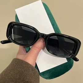 太阳镜;框架眼镜;光学眼镜