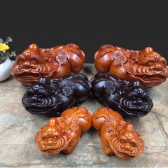 Black Sandalwood Carved Pixiu Ornament Living Room Entrance Decor Real Wood Leather Xiu Home Furniture Wood Craft Gift