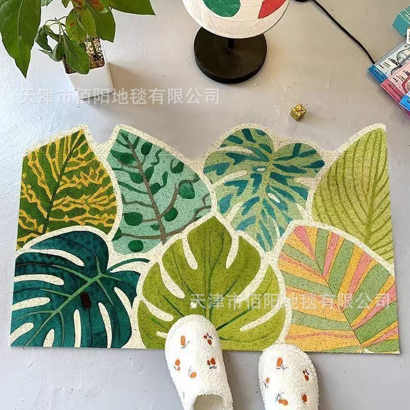 Tropical plant leaf pattern, uniquely shaped loop pile doormat for the entrance, durable and stain-resistant, can be cut to size, non-slip, and easy to clean