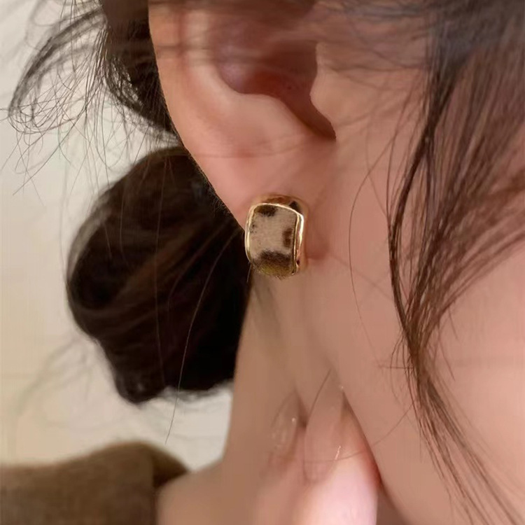 hmqViviiyNSAyin7WuaUt1946PGcFHaeBku5