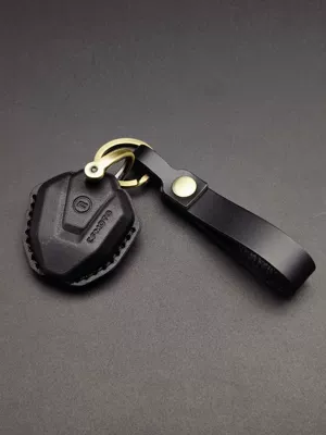 Suitable for spring breeze motorcycle 250/450SR 250/700CLX 450CLC handmade cowhide key set (Static Rod/Key Bag) - black