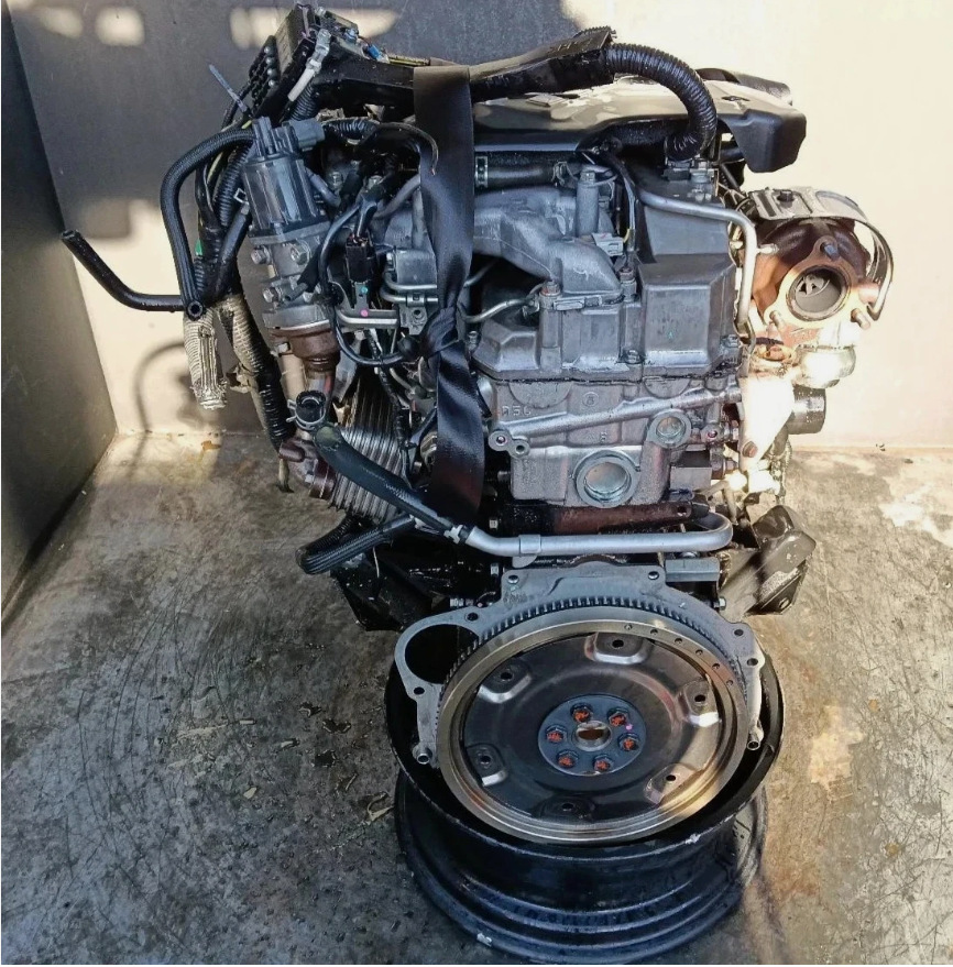 TRITON L200 MN Engine 2.5L turbo diesel 4D56 4-CYLINDER used Mitsubishi