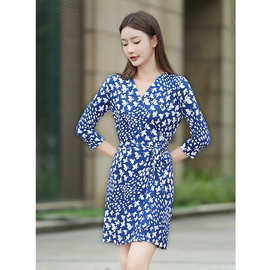 显瘦短款气质蝴蝶印花连衣裙女一件代发PG DVF2025夏季新款裹身裙