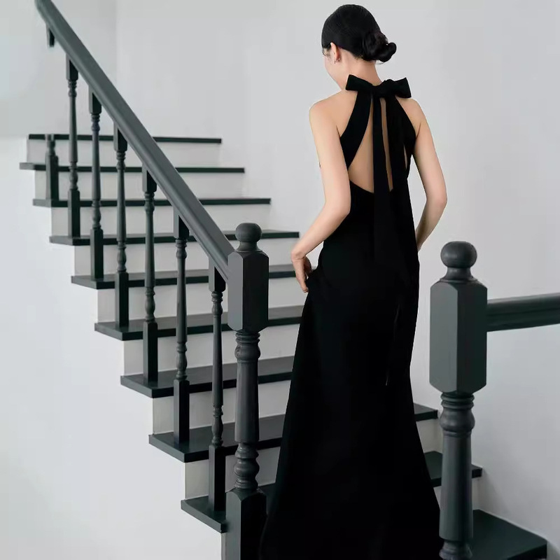 Korean Hepburn Style Evening Dress Birthday Party Elegant Ceremony Host Halterneck Backless Black Fishtail Small Tail