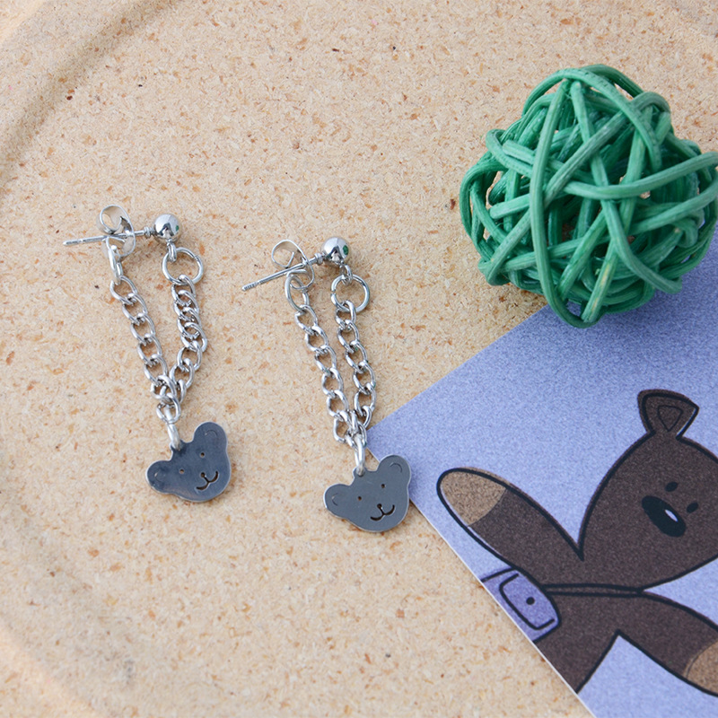Pendientes de cadena de oso de estilo minimalista de moda transfronteriza, diseño de nicho, accesorios de oreja huecos dulces y geniales