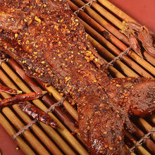 四川成都特产新鲜整只麻辣手撕兔网红零食兔头麻辣兔肉冷吃系列厂