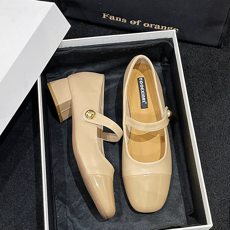 Обувь Мэри Джейн с квадратным носком в стиле Xiaoxiang, женская весна и осень 2023, новые шапочки на толстом каблуке, простая модная обувь для женщин