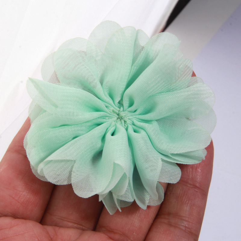 연한 녹색 아쿠아