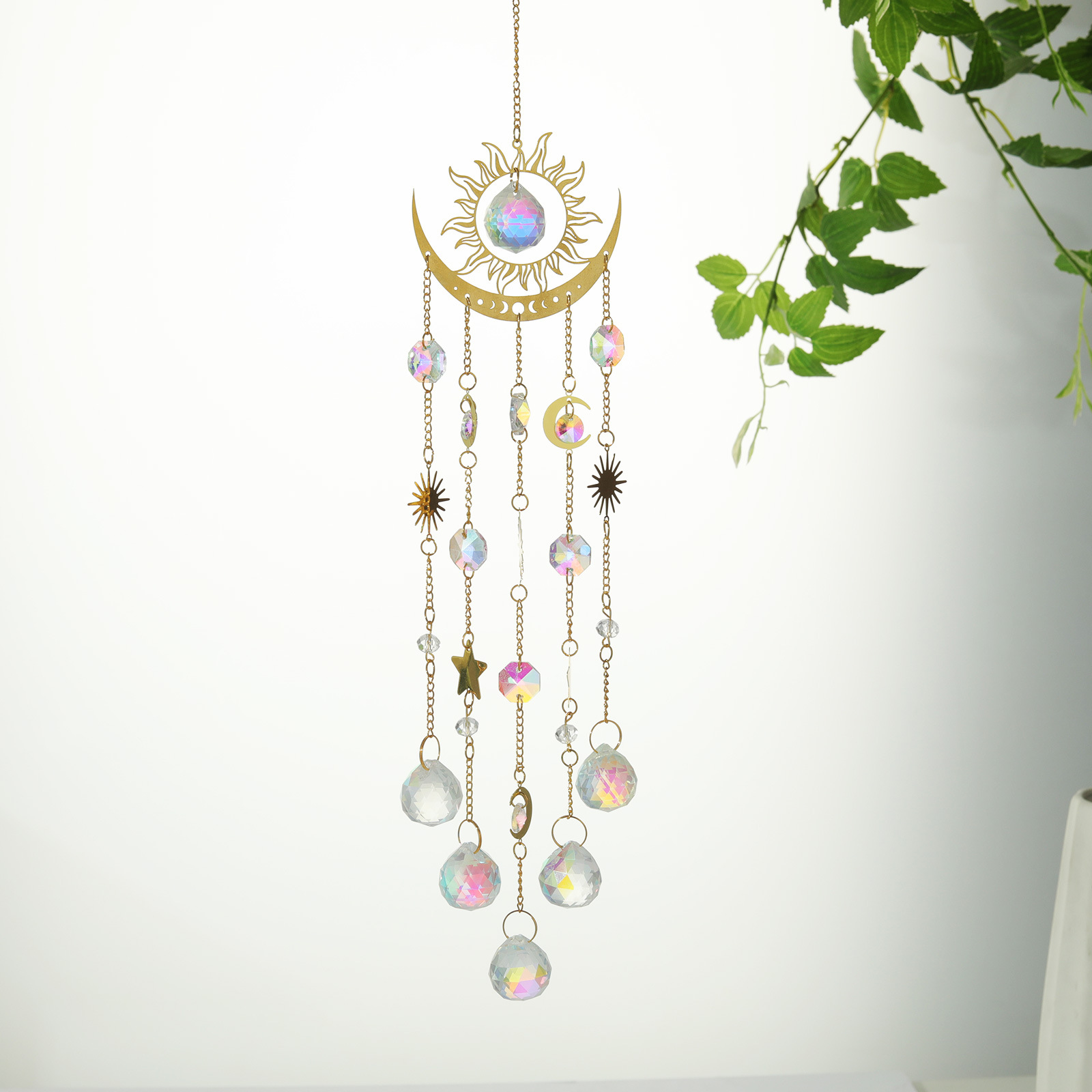 Retro golden pendant solar-powered