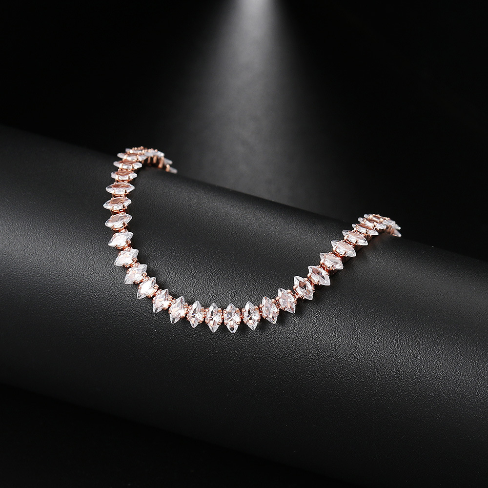 10g Weight Zircon Inlay Material Bracelets Classification 1 Piece Quantity Daily Occasion Copper Material Eye Pattern Women'S Gender Inlay Design Simple Style Style Simple Style Eye Copper Inlay Zircon Bracelets 1 Piece 7