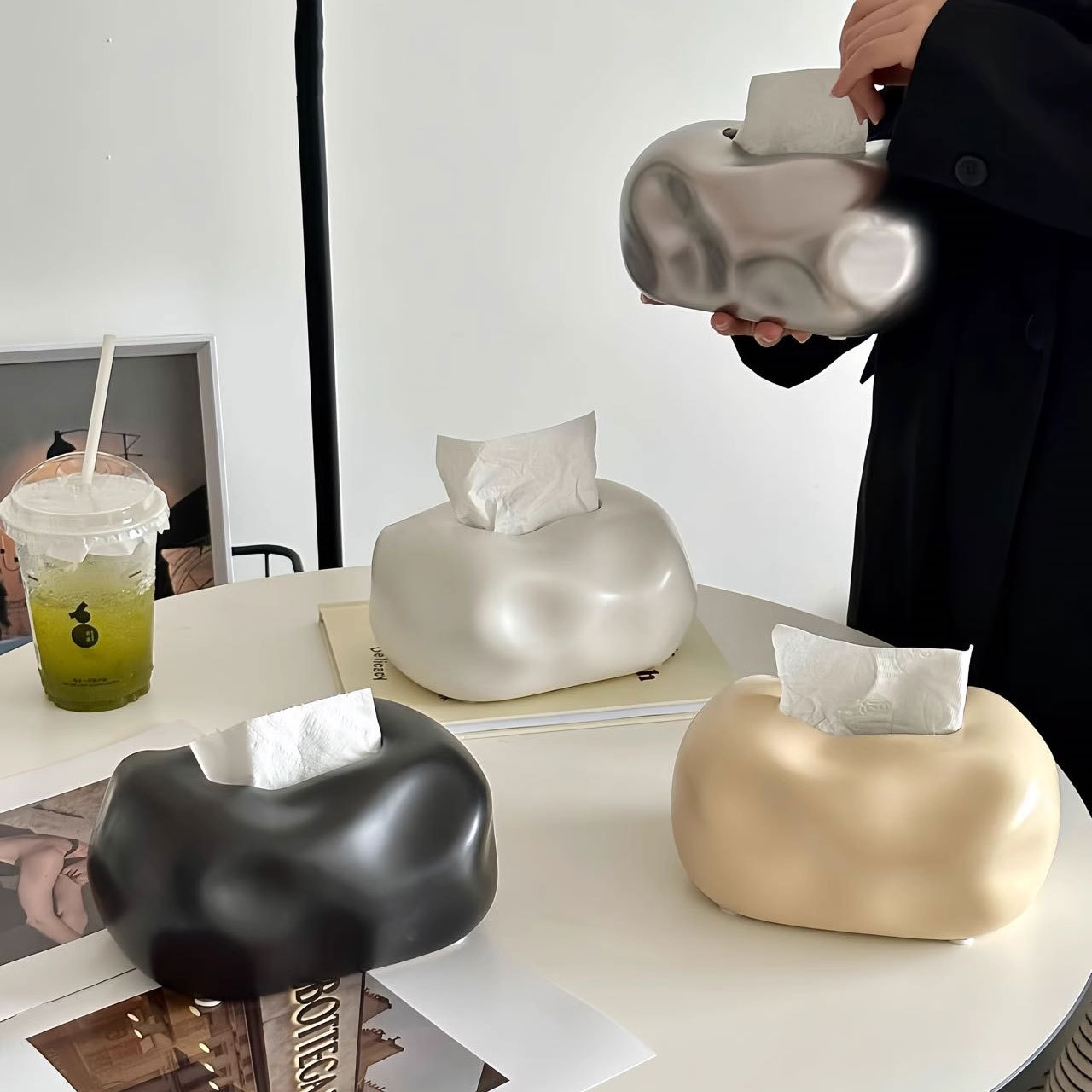 Ceramic Tissue Box, High-End Creative Desktop Ornaments, Living Room Dining Table, Coffee Table, Tissue Storage Box, Paper Box Decoration