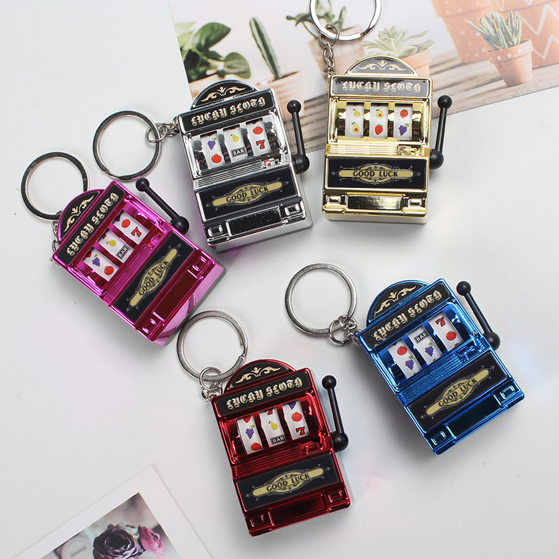 Mini Fruit Machine Keychain Pendant Turnaround Machine Game Tiger LaBa Machine Small Jewelry Catch Baby Machine Hanging Ornaments