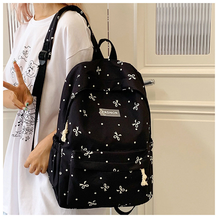 Japanese-style minimalist casual large-capacity backpack for middle and high school students, lightweight and trendy school daypack for girls