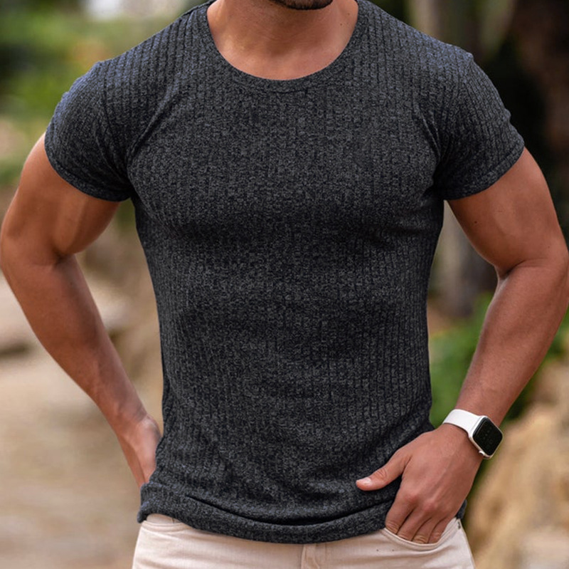 Nuevo comercio exterior transfronterizo de Europa y América nuevo hombre de manga corta de verano deportivo acondicionamiento físico ocio cuello redondo elástico camiseta vertical