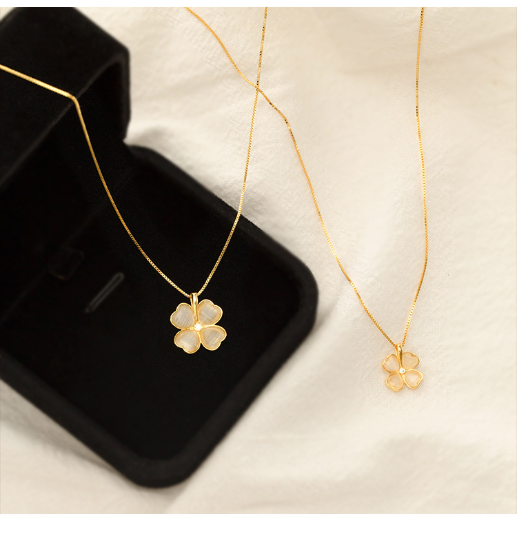 3g Weight Opal, Zircon Inlay Material Pendant Necklace Classification 1 Piece Quantity Holiday, Daily Occasion Elegant Simple Style Four Leaf Clover Sterling Silver Plating Inlay Opal Zircon Pendant Necklace