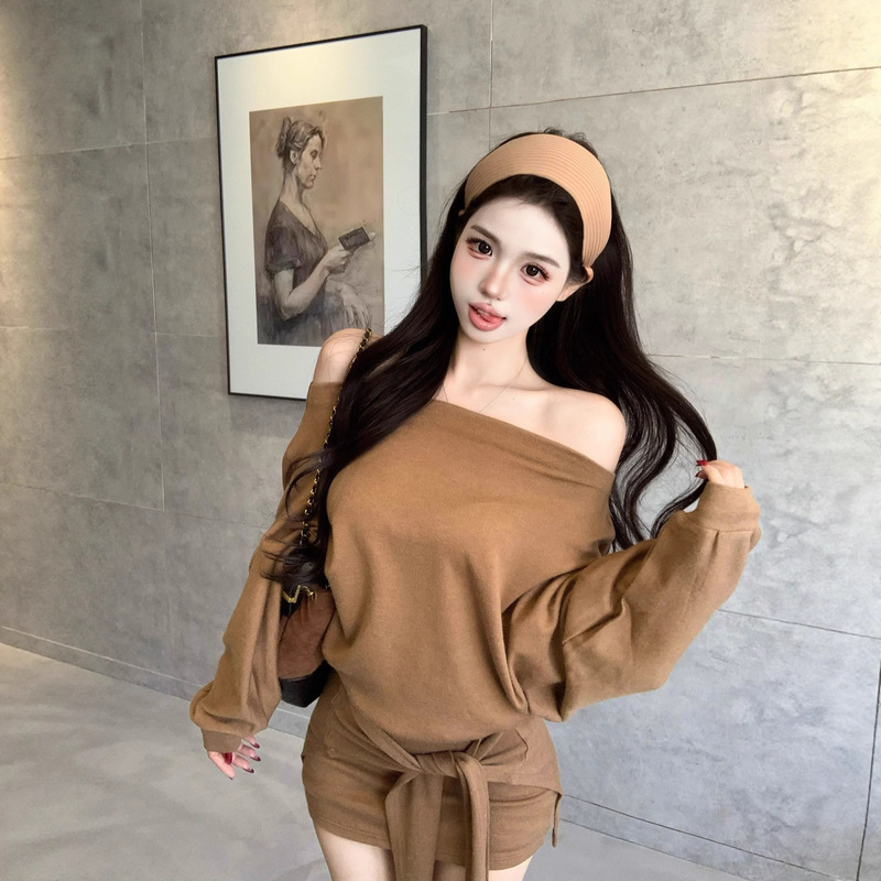实拍2025！韩版辣妹一字领露肩长袖T恤包臀短裙披肩腰封套装女|undefined