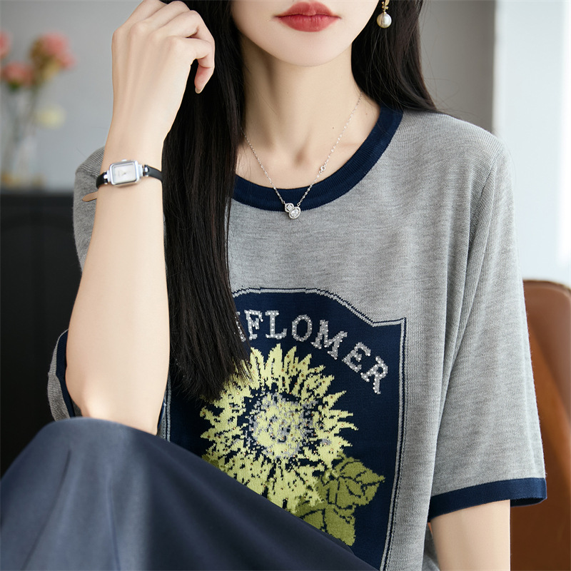 Color-Blocked Collar Sunflower Print Tencel Short-Sleeve T-Shirt for Women, Thin and Stylish Jacquard Knit Top