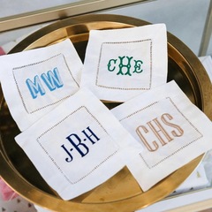etsy Amazon ホットセールパーソナライズされた刺繍単一文字カクテルナプキンレストランレストランホワイトリネンナプキン