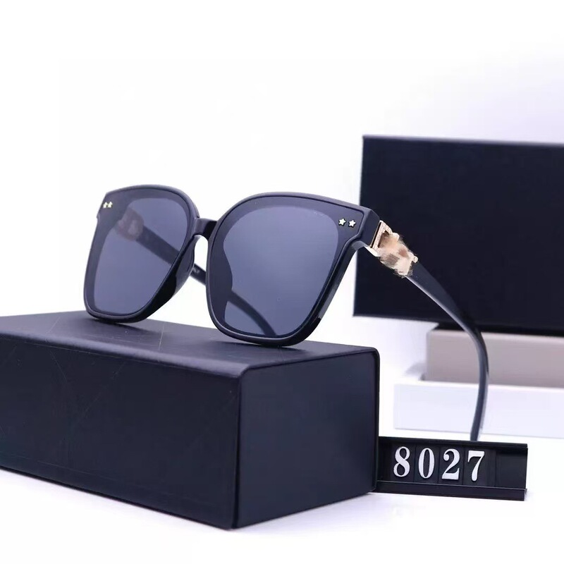 Cross-Border Classic European and American New Style Sunglasses for Men and Women, Street Style Studded Sunglasses, Travel Fashion Glasses, Foreign Trade 8027 Cross-Border Classic European and American New Style Sunglasses for Men and Women, Street Style Studded Sunglasses, Travel Fashion Glasses, Foreign Trade 8027
