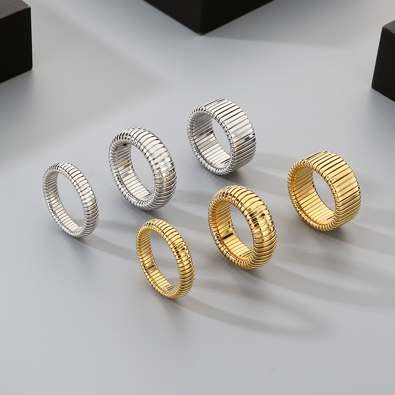 Fashionable and Personalized Accessible Luxury Snake Ring European and American Simple Hip-Hop Elastic Ring Stainless Steel Snake Ring for Men and Women Direct Sale