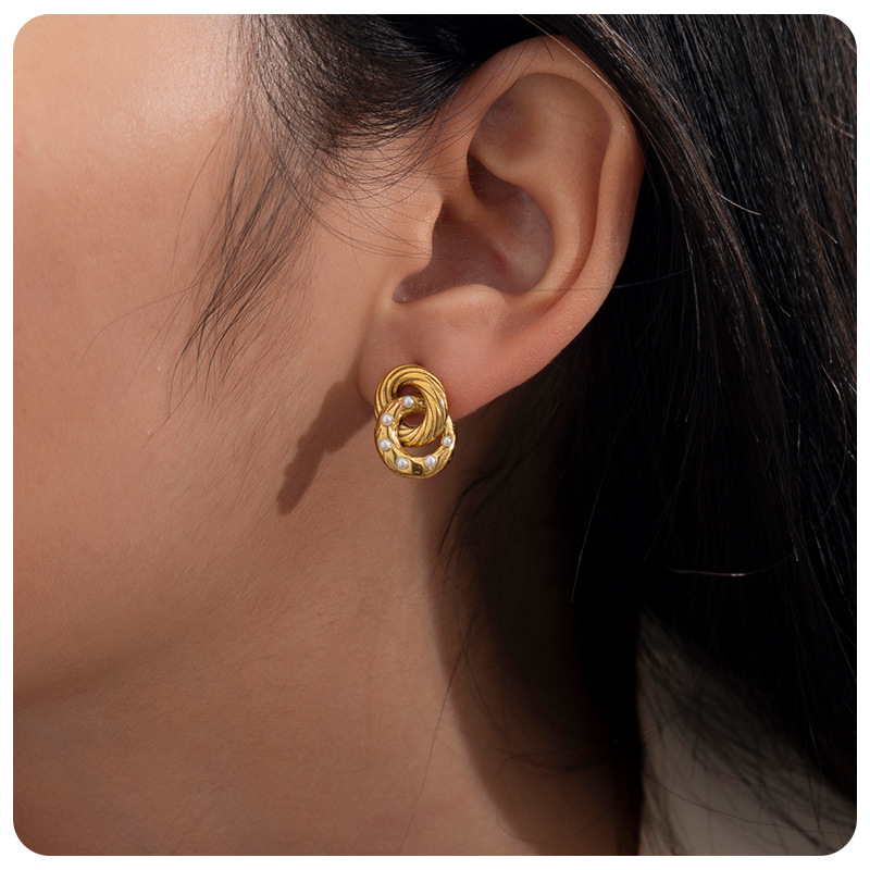 TENA estilo francés retro perla metal arco pendientes aguja de plata de diseño de alto nivel pendientes temperamento simple pendientes