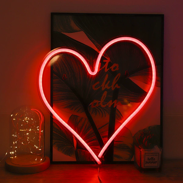 Heart red
