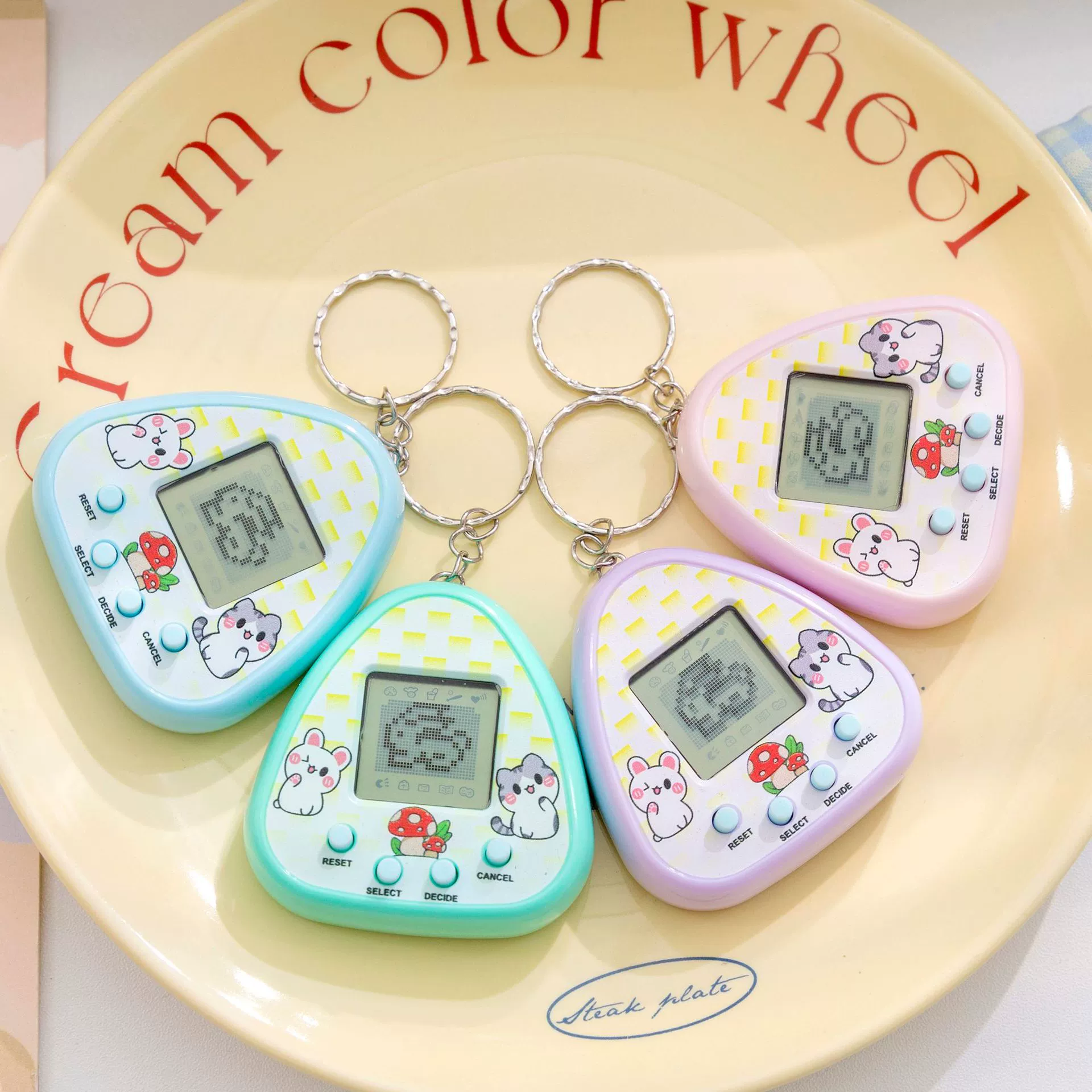 Виртуальный брелок-питомец (Tamagotchi) Сердечки и ретро-формы, на батарейках, карманная игрушка