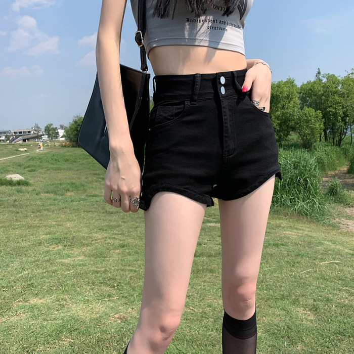 검은색