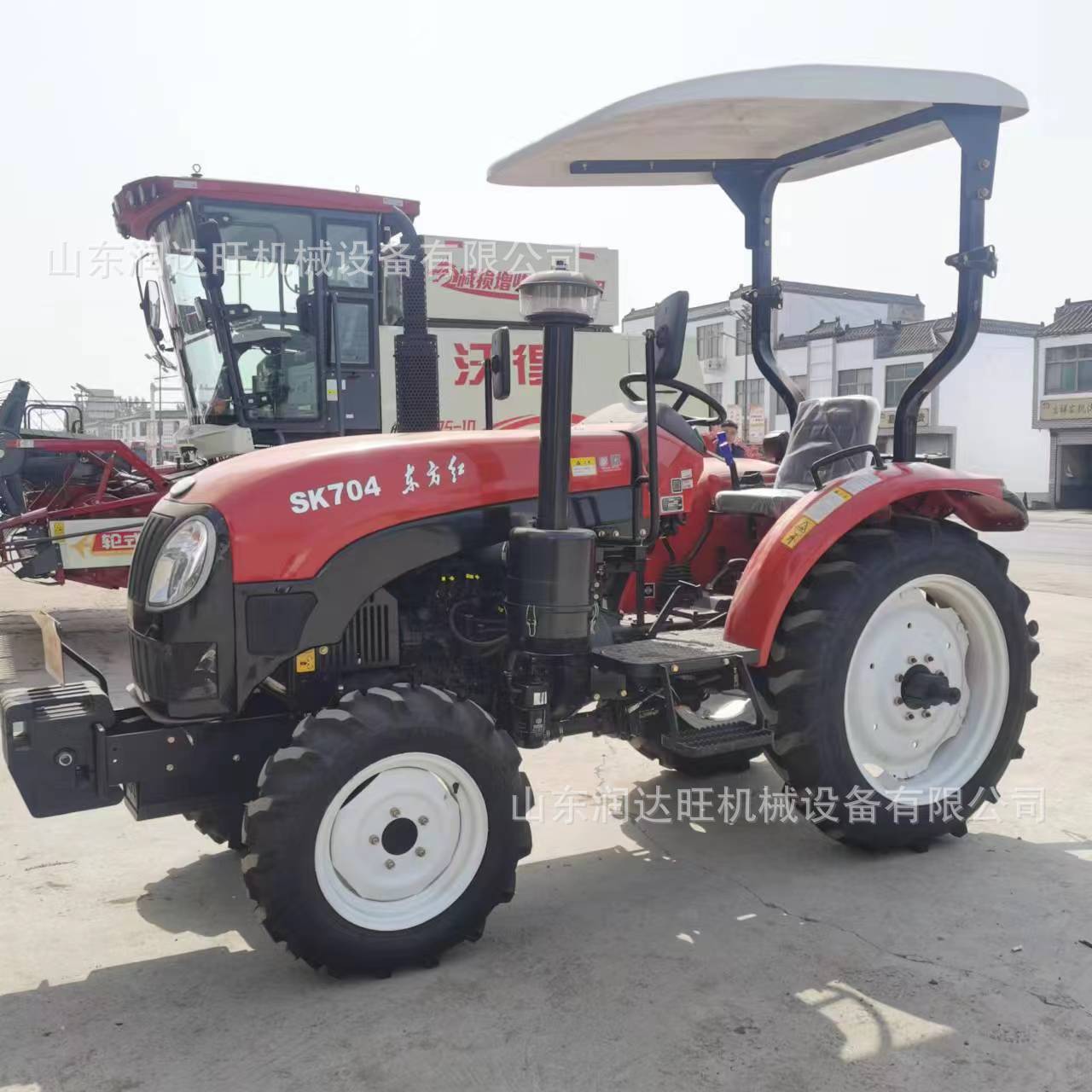 东方红SK704农用四缸拖拉机 水田平田器四驱耕地机 涡轮增压机器