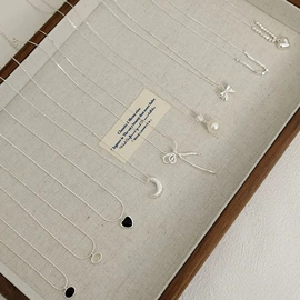 戒指;项链;耳钉