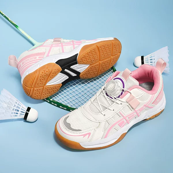 New model of breathable mesh badminton shoes for children and students, soft-soled sports shoes for older children, table tennis shoes, in stock for outdoor use