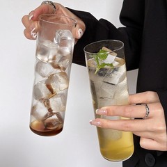 日本式のストレートカップとロングドリンク類のカクテルカップ