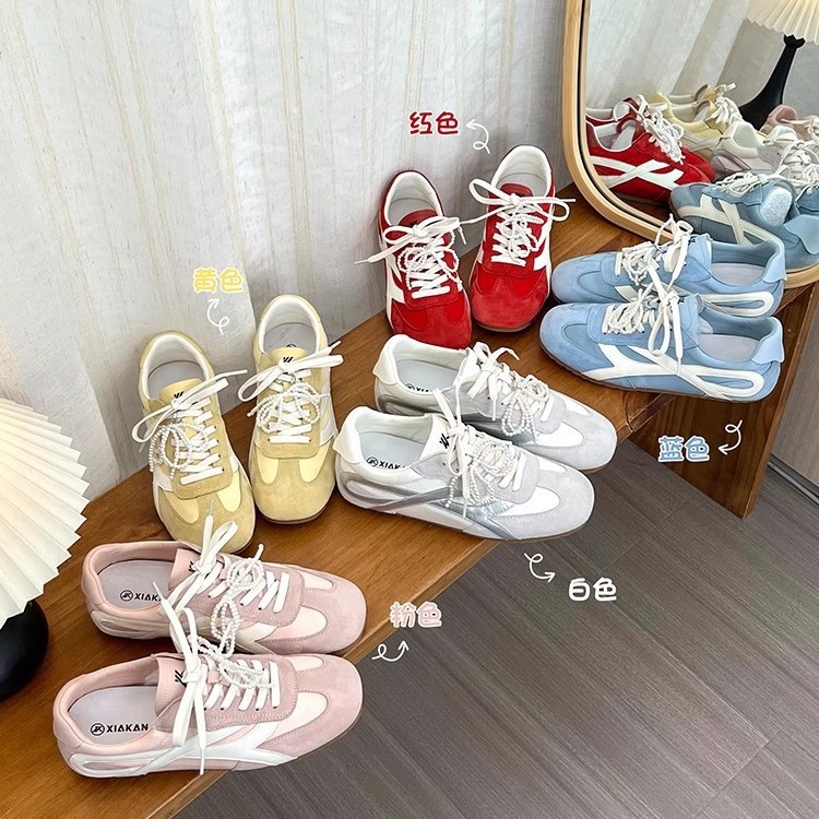 La marea no es sur ~ Zapatos de entrenamiento alemán retro de 4cm de aumento interior 2025 nuevas zapatillas deportivas casuales de todo fósforo zapatos Forrest Gump