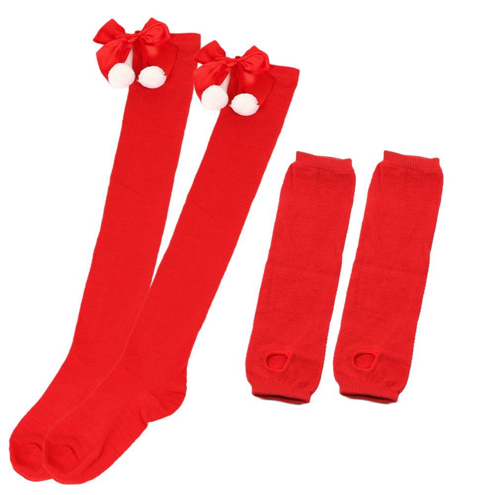 Set di calze e guanti a righe con fiocco di pelo di Natale COS_voghion.com