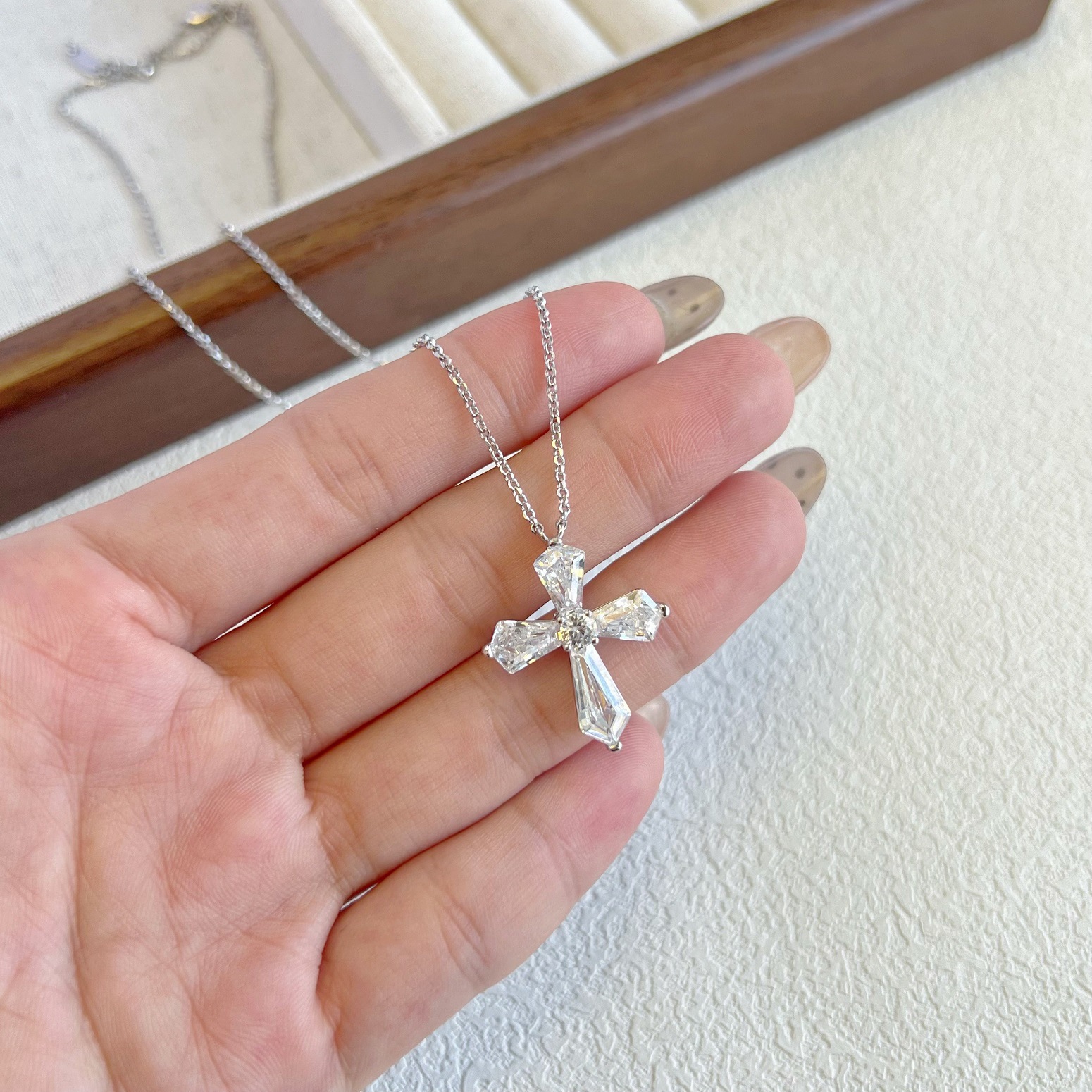 5g Weight 925 Sterling Silver Pendant Material Zircon Inlay Material Pendant Necklace Classification 925 sterling silver Chain Material 1 Piece Quantity Holiday, Daily Occasion 925 Sterling Silver Material Geometric, Cross Pattern Women's Gender Plating, Inlay Design IG Style, Modern Style Style 925 Sterling Silver Zircon Plating Inlay Geometric Cross Pendant Necklace 19
