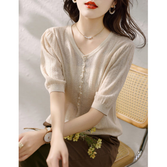 Summer New Fashion Short-sleeved Bead Design Sense Slim White Loose Fashion Noble Knitted Ice Silk Knitted Sweater