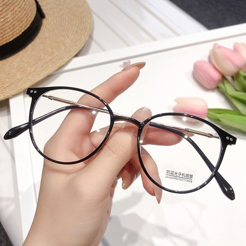 New TR90 Myopia Glasses Frame for Men and Women, Retro Elliptical Spring Leg Optical Frame, Wholesale Eyeglass Frames