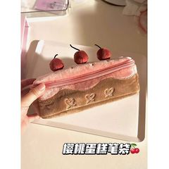 新款卡通可愛風設計感櫻桃蛋糕筆袋女生ins高顏值筆袋桌面收納袋
