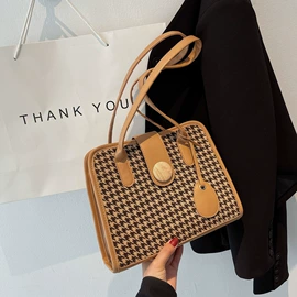 收纳袋收纳包;女士斜挎包;化妆包