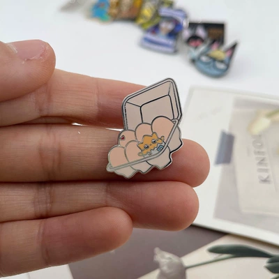 Yaxa sancaqları Enamel Pin Unique Design