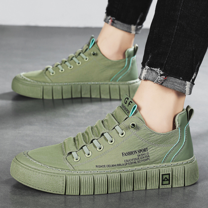 2025 nuevos zapatos de lona para hombres de verano transpirables zapatos de skate casuales de un pie zapatos de seda de hielo zapatos de liberación de la marea image 4