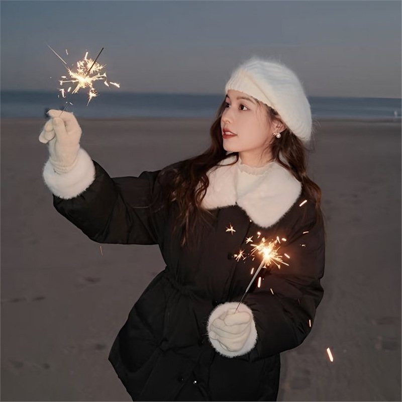 花栗鼠小姐 雪宝3.0 仿貂毛领外套小个子短款超好看收腰羽绒服女