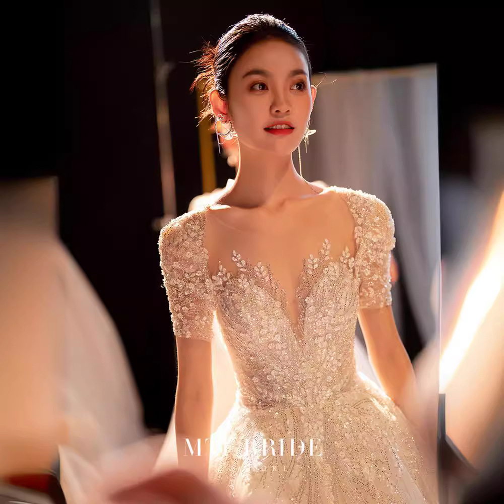 Vestido de novia de encaje 2026 de lujo, elegante, estilo corte, con cola larga, vestido blanco para mujer