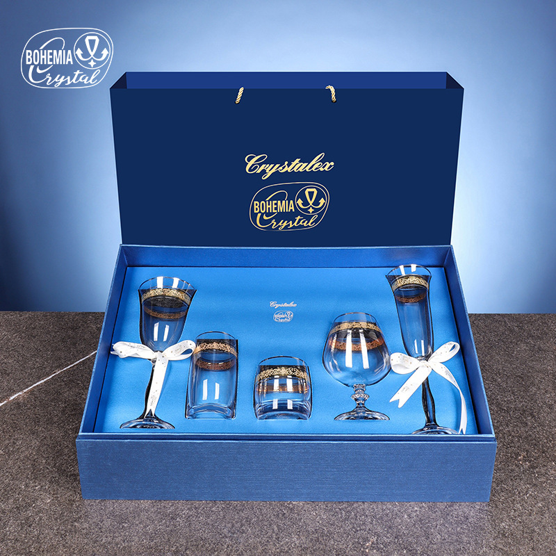 Tazas de vino de cristal importadas de la República Checa, regalo de día de San Valentín para niñas, recién casados, cumpleaños, mudanzas, set de tazas de champagne de pies altos image 4