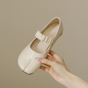 �����ļ��¿ʽƽ�׬�����ЬŮ��ɫ�ٴ��ֺ����һ�_�Ŝ\�چ�Ь