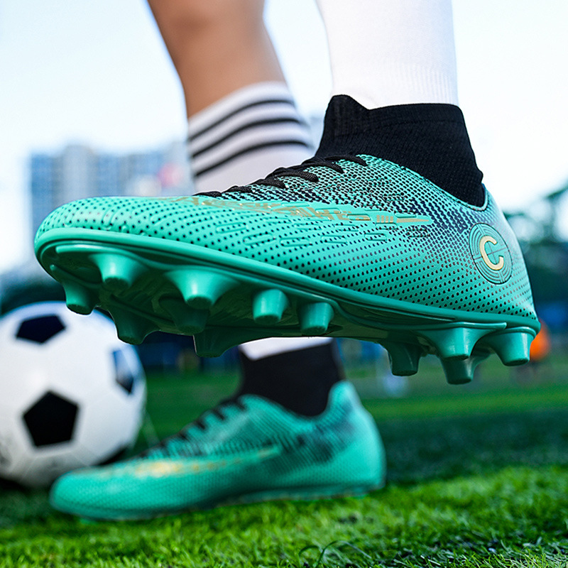 Zapatos de fútbol al por mayor de tamaño grande de alto impacto para niños zapatos de clavos de cuero pegamento de clavos largos zapatos deportivos adolescentes de tamaño grande
