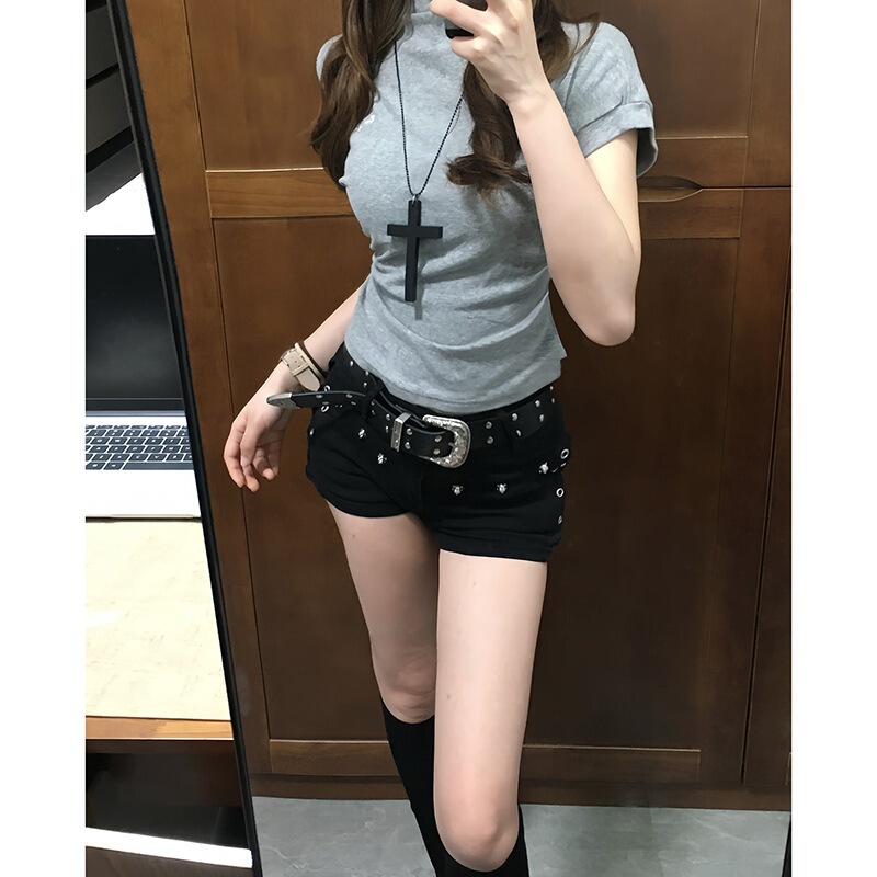 Trendy Unisex Harajuku Style Commuter Low-Waist Denim Shorts for Women, New Spring/Summer Slim-Fit Hip-Hugging Hot Pants Trendy Unisex Harajuku Style Commuter Low-Waist Denim Shorts for Women, New Spring/Summer Slim-Fit Hip-Hugging Hot Pants