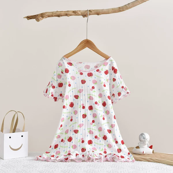 SQ049 ruffled short -sleeved nightdress strawberry full print
